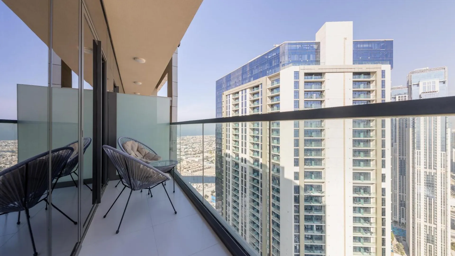 Stylish Studio On 58Th Floor With Stunning Views In Dubai